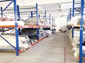 針織面料成品倉